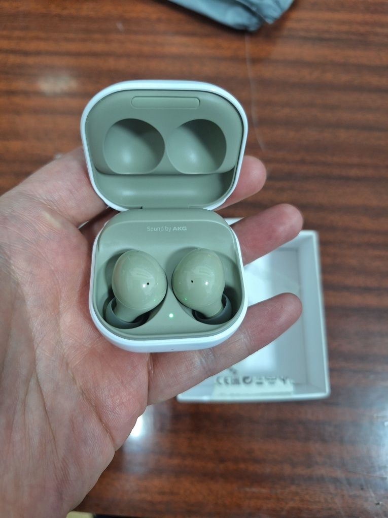 Наушники Galaxy bads2