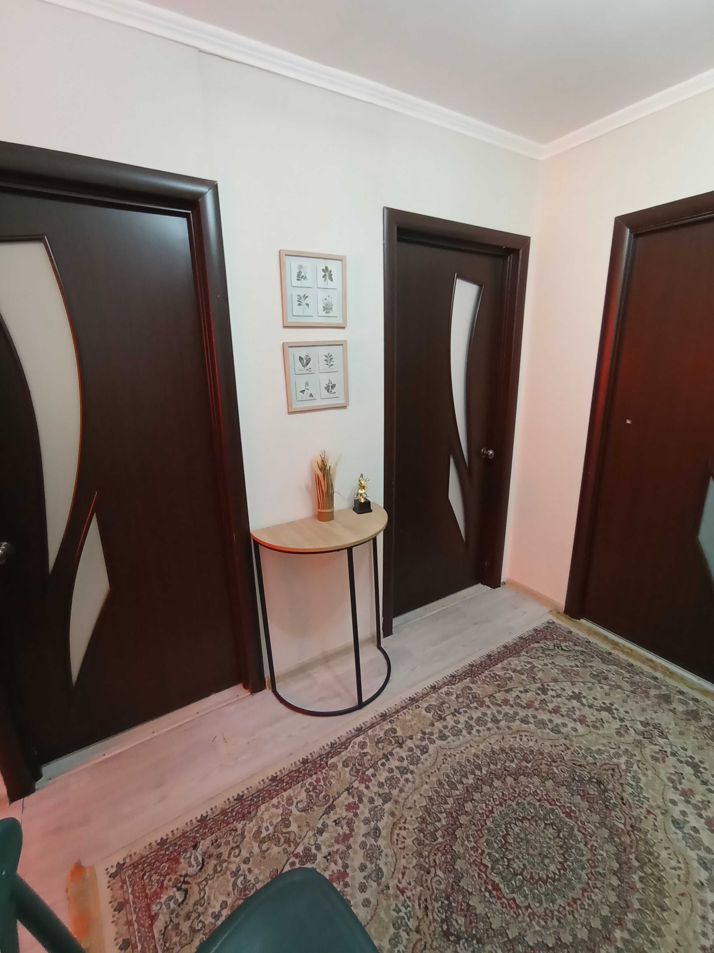 Продам 3 комн. квартиру в Уральске