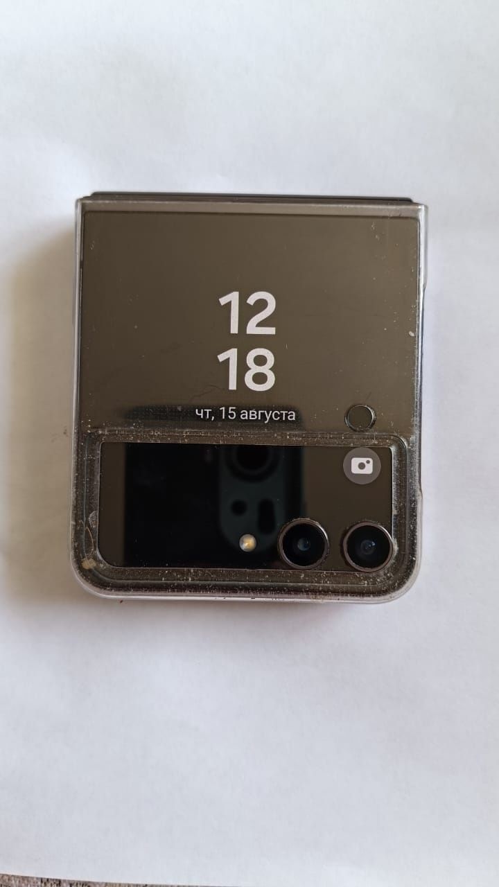 Продам сотовый телефон Samsung Galaxy Z Flip5