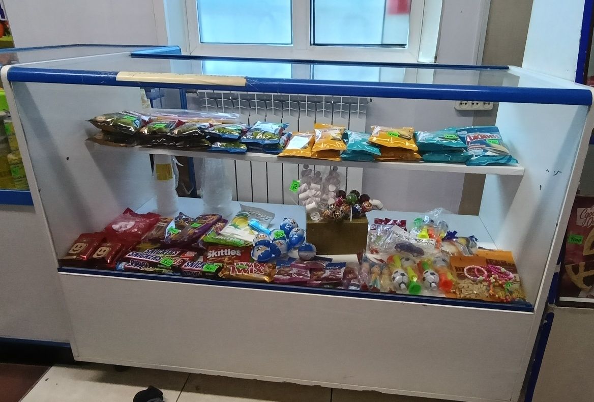Продается ветрина каждый по одиннадцать тысяч тенге
