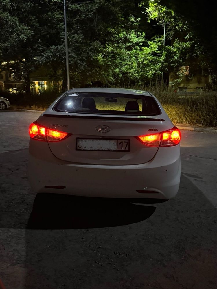 Хюндай аванте 2012 год