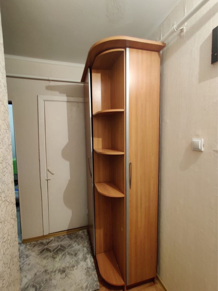 Продам шкаф вместительный
