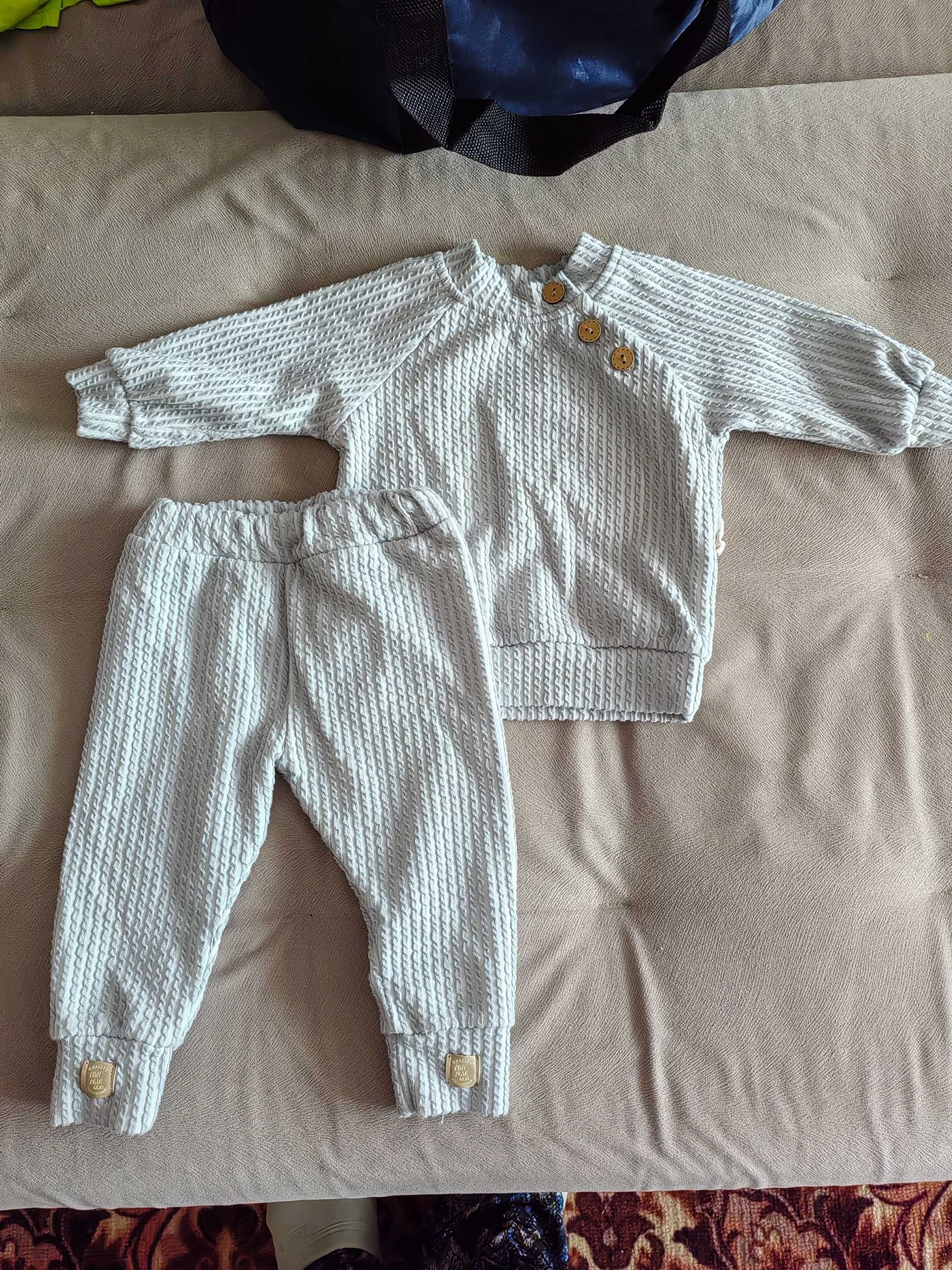 Продам костюмчик