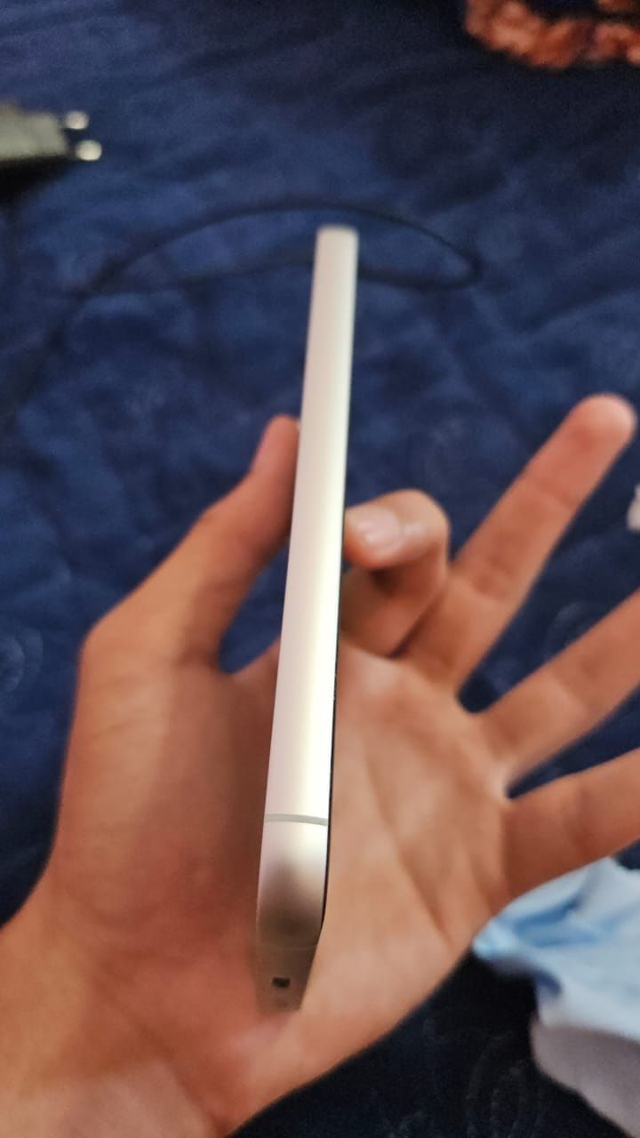 Samsung S23 FE идеальный