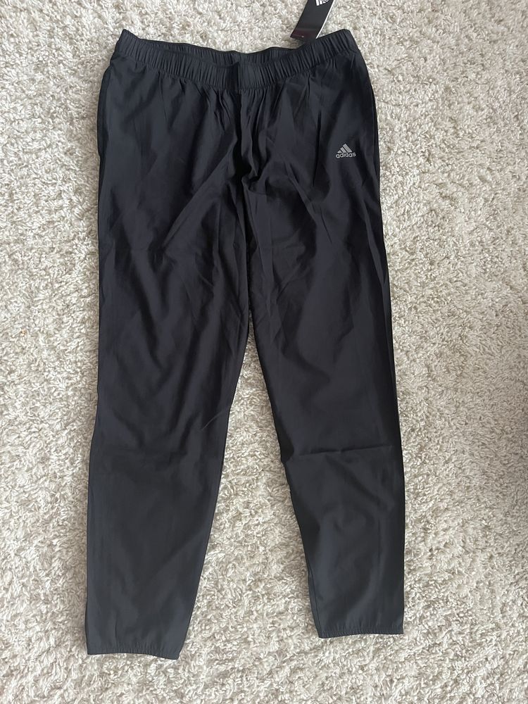 Спортивые штаны Adidas