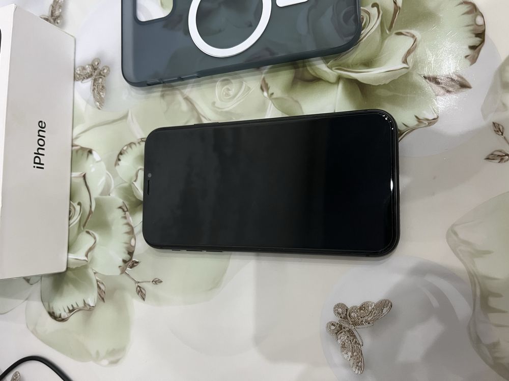 IPhone 11 черный, Б/У