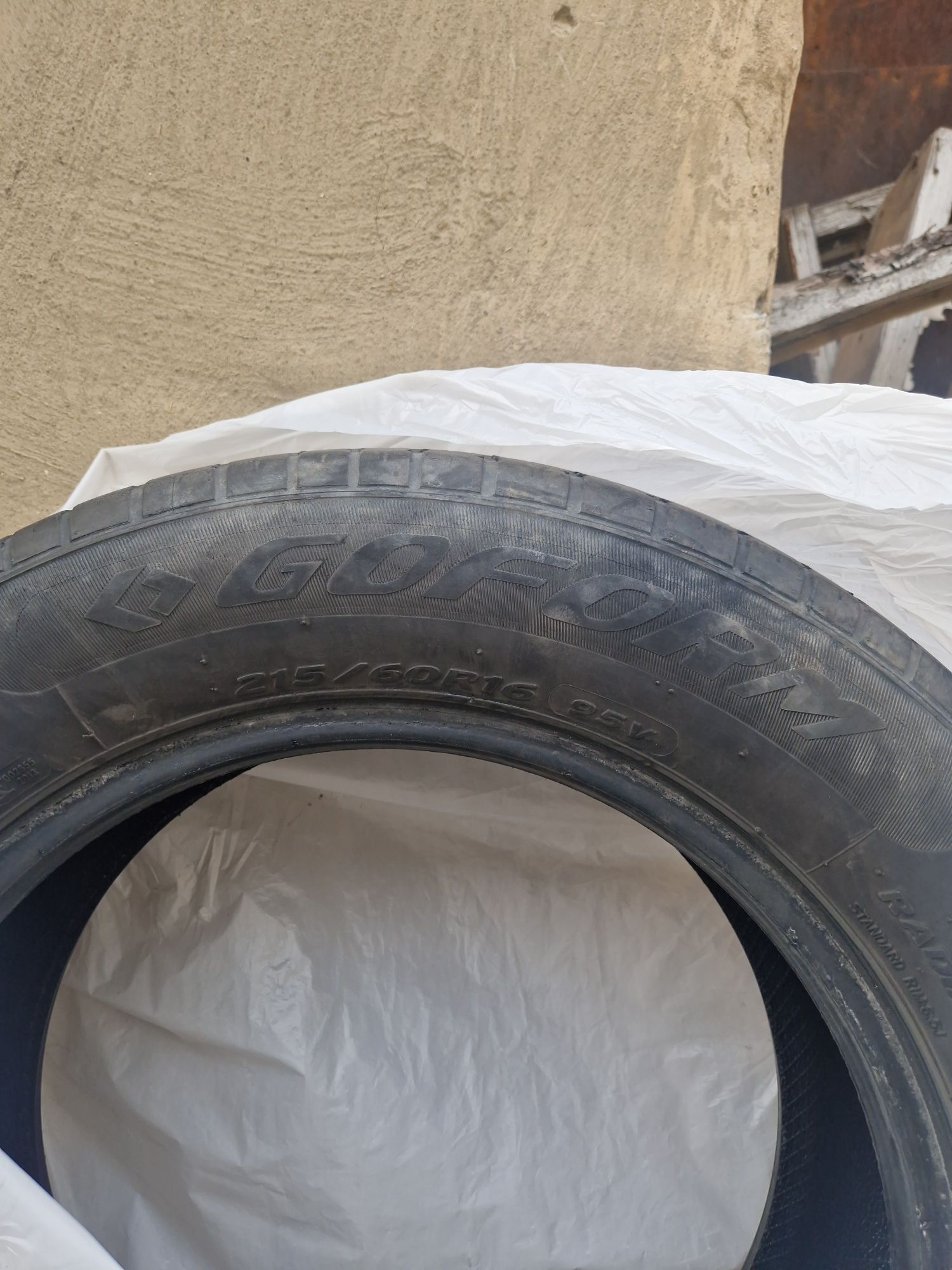 Комплект летних шин 215/60 r16