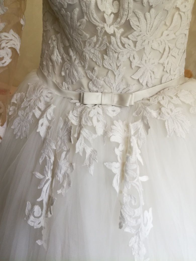 ДЕШЕВО выгодно! свадебное платье IVORY DRESS