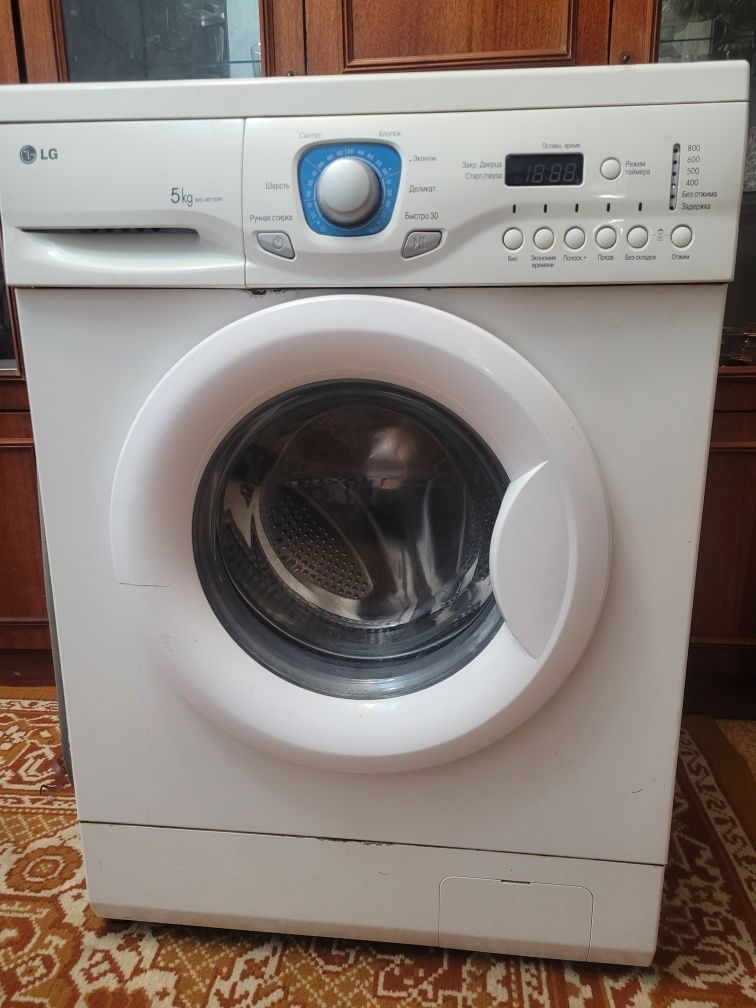 Продам стиральную машинку