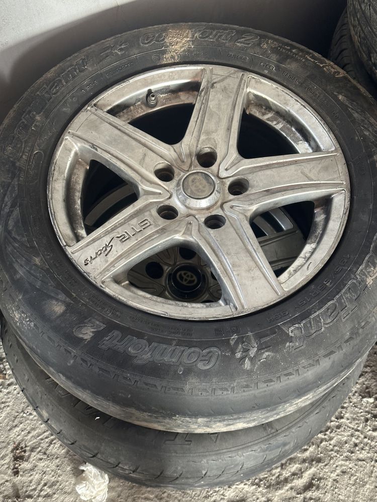 Диский автомобиля тайота
