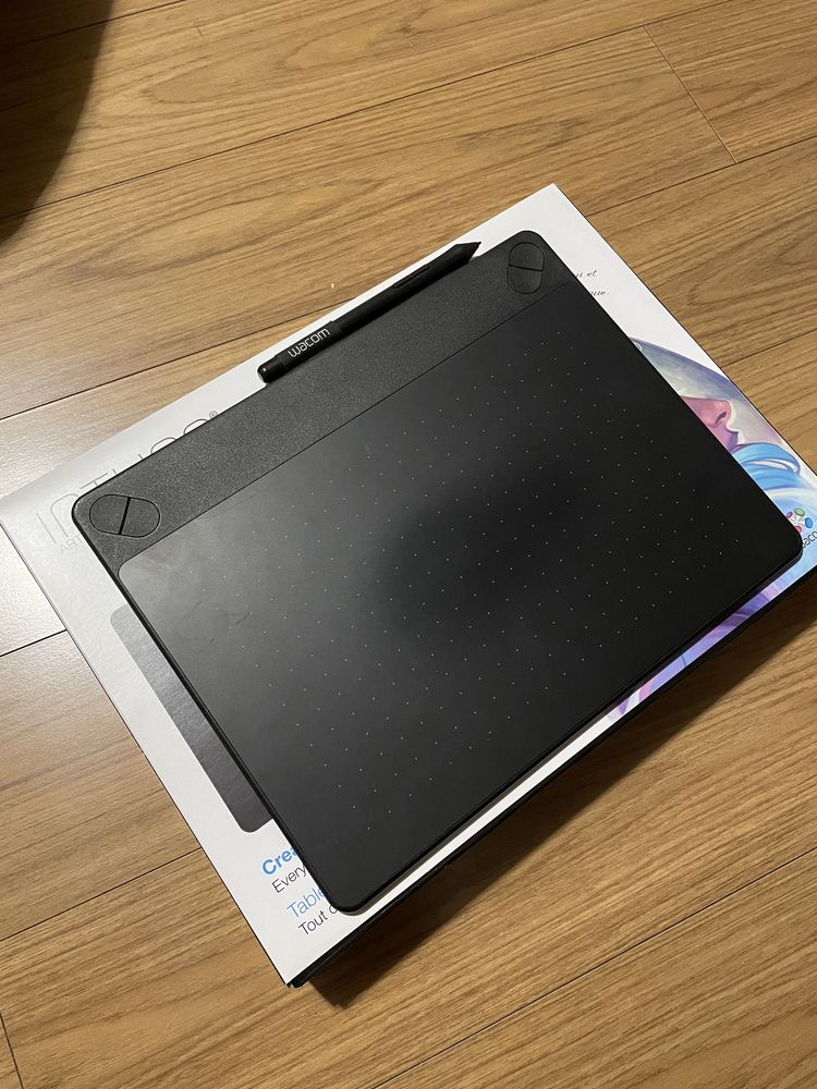 Wacom Intuos Art medium black