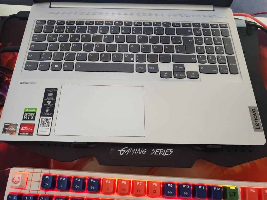 IdeaPad 5 pro 16"