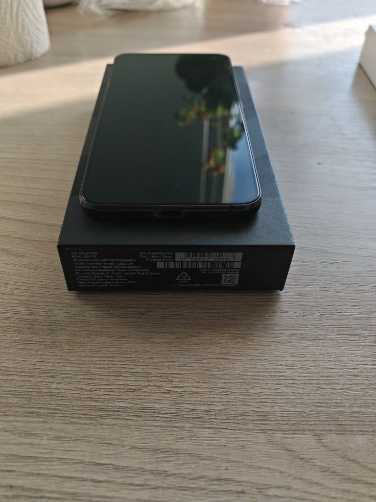 Samsung s22 plus 8/256 + Samsung Galaxy watch 4 classic
Состоян