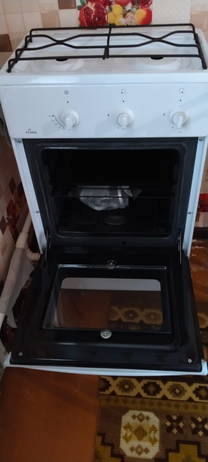Продам новую газовую плиту
