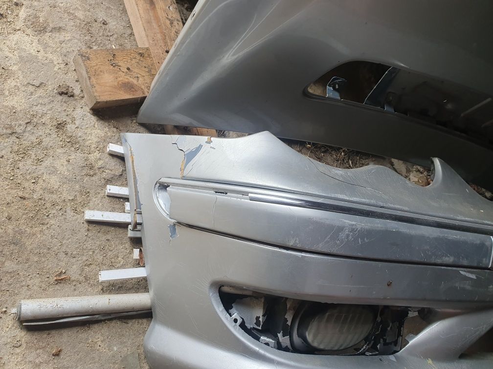 Продам запчасти капот бампер w203