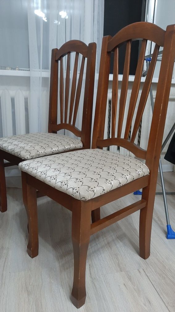 Продам стол со стульями