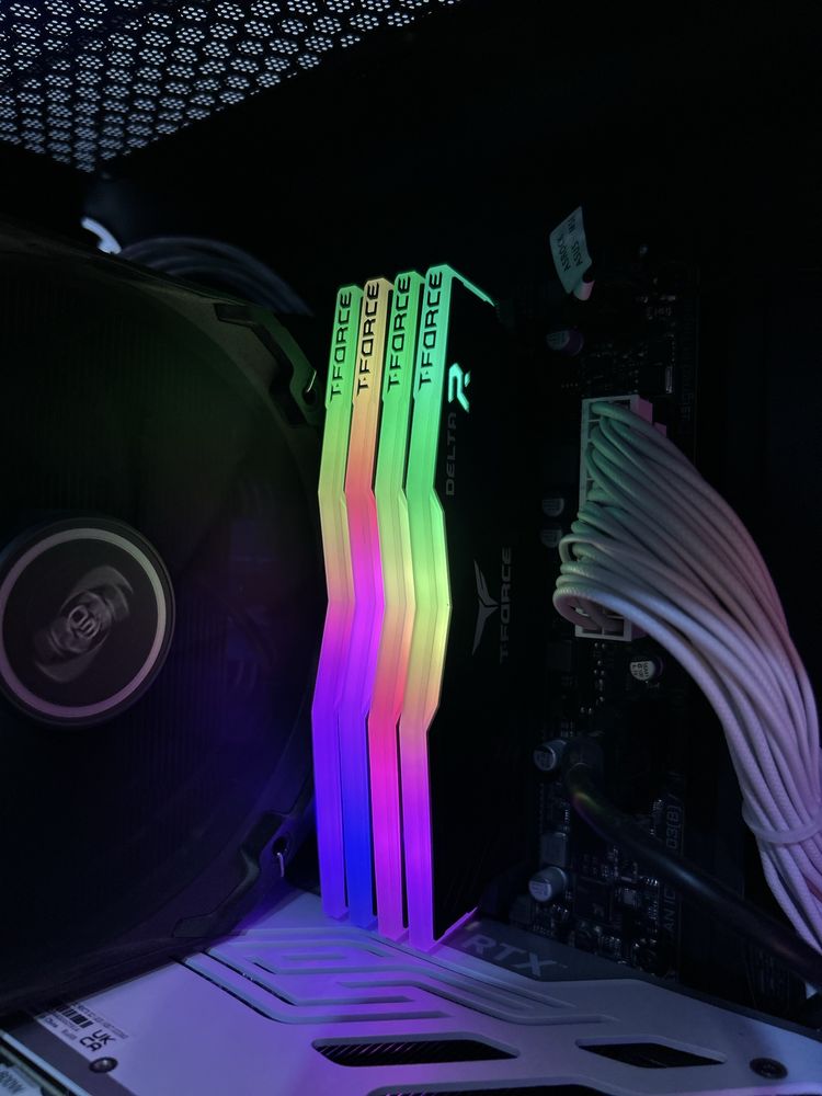 Продаю этот Монстр rtx4070ti