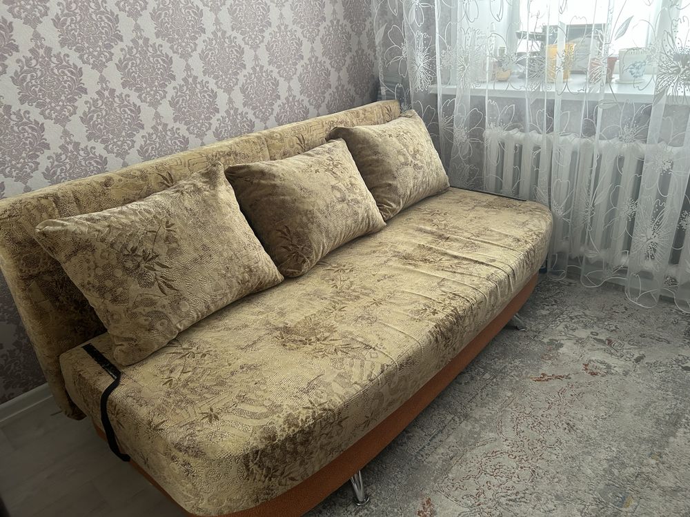Продам Диван 2,3 мр