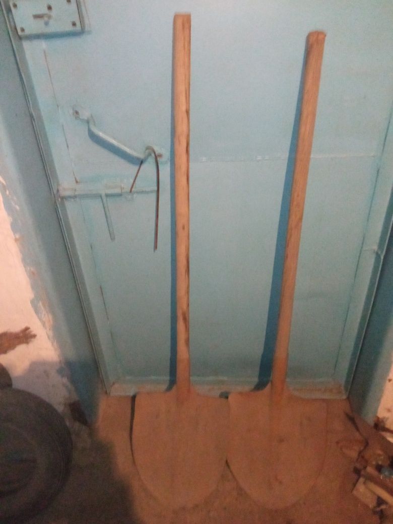 Продам Советские Лопаты