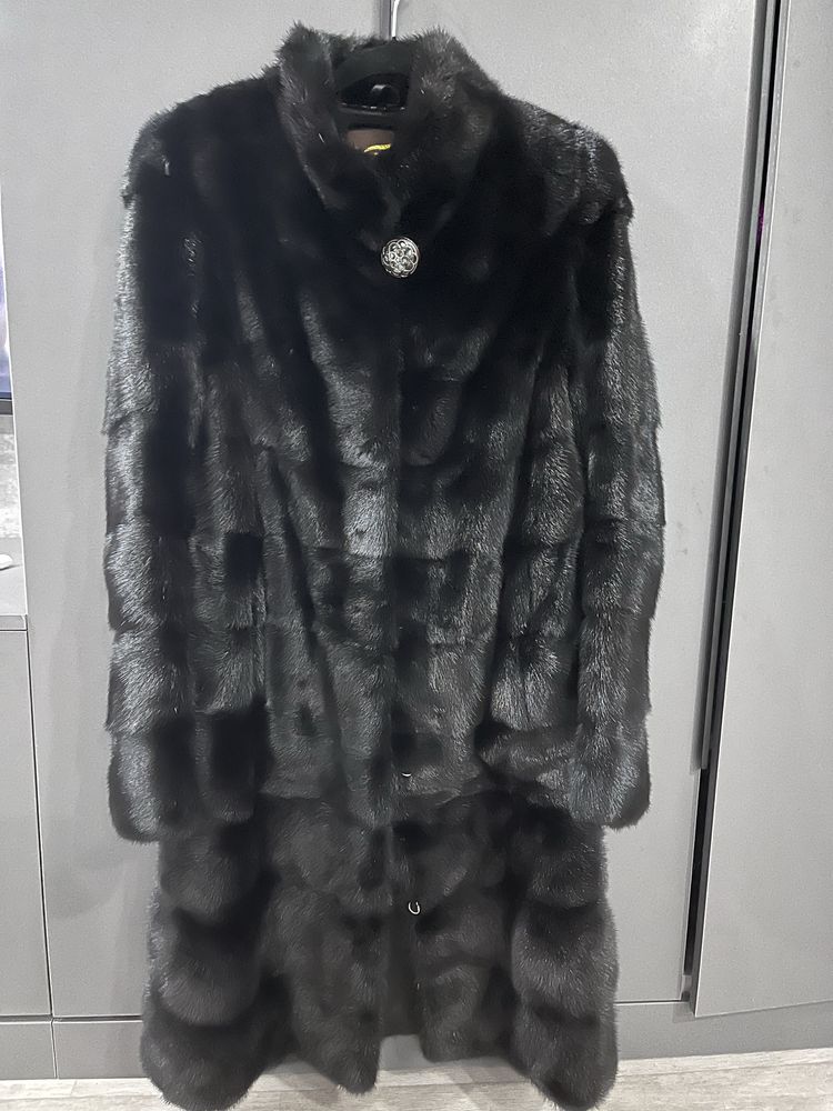 Продам норковую шубу