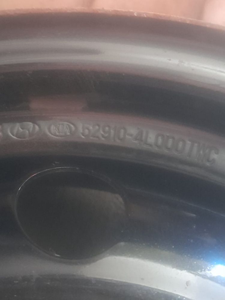 Продам диски Hyundai Solaris