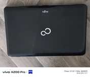 Ноутбук Fujitsu Lifebook AH512 15.6"  i3  Pentium