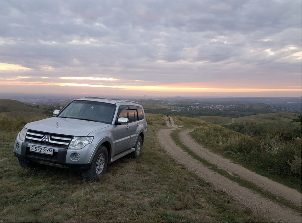 Продам Mitsubishi Pajero IV