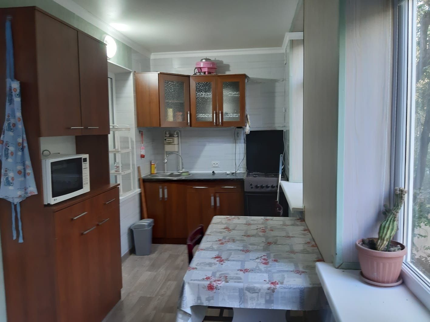 3-комн., 3 мкр. (23 дом), 3 этаж (кирпич, улучшенная)