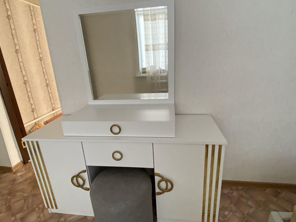 Продам спальный гарнитур. Продам мебель. Продам гарнитур