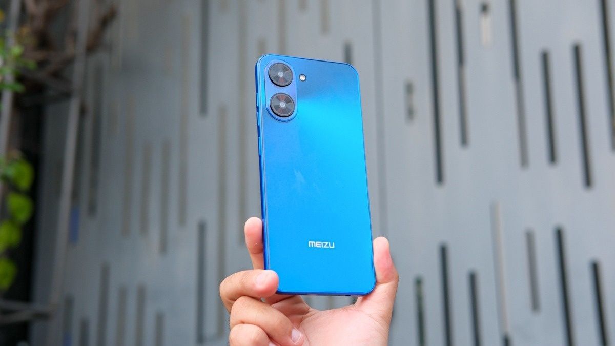 Продам новый запечатанный Meizu M21 64г