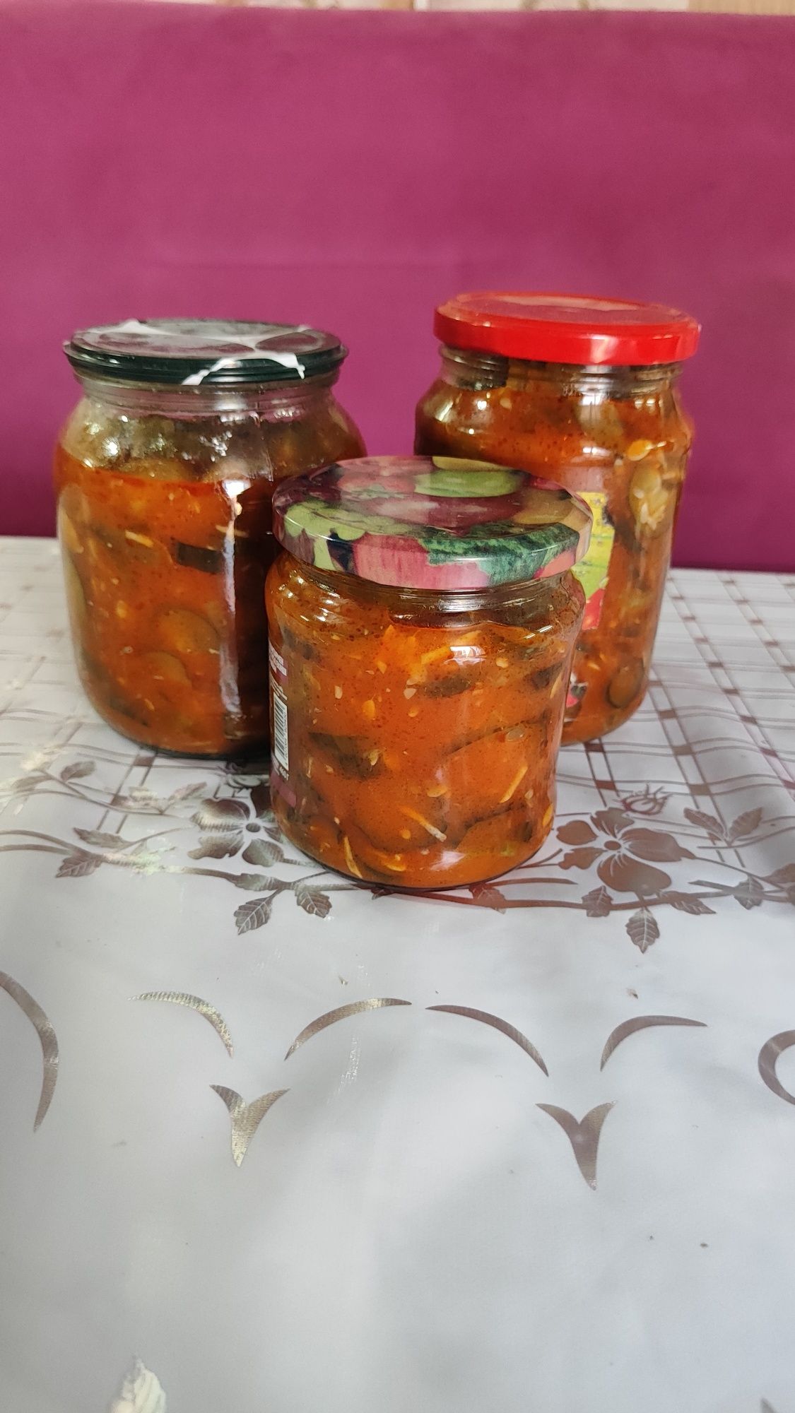 Маринованые огурцы, помидоры, мохито, салаты, кобра. Затон.
