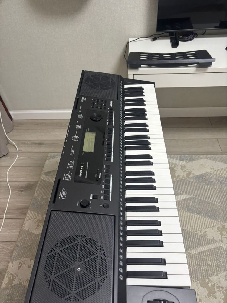 Синтезатор Kurzweil kp100 в отличном состоянии.