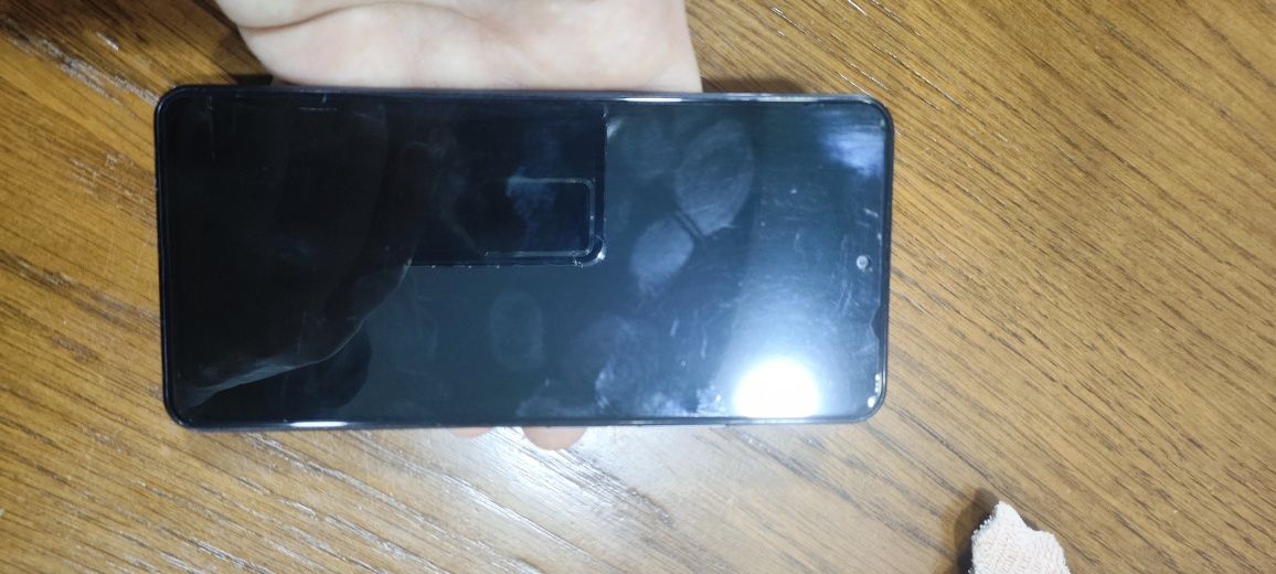 Продам смартфон Xiaomi POCO F 3