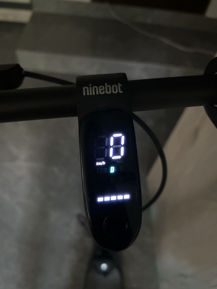 ЭлектроСамокат ninebot segway