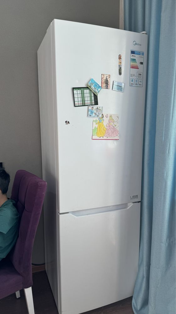 Продам холодильник Midea