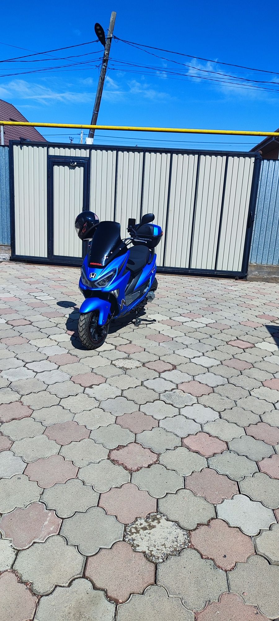 Скутер Maxi Galaxy