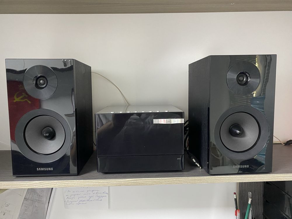 Музыкальный центр Samsung CD - проигрыватель