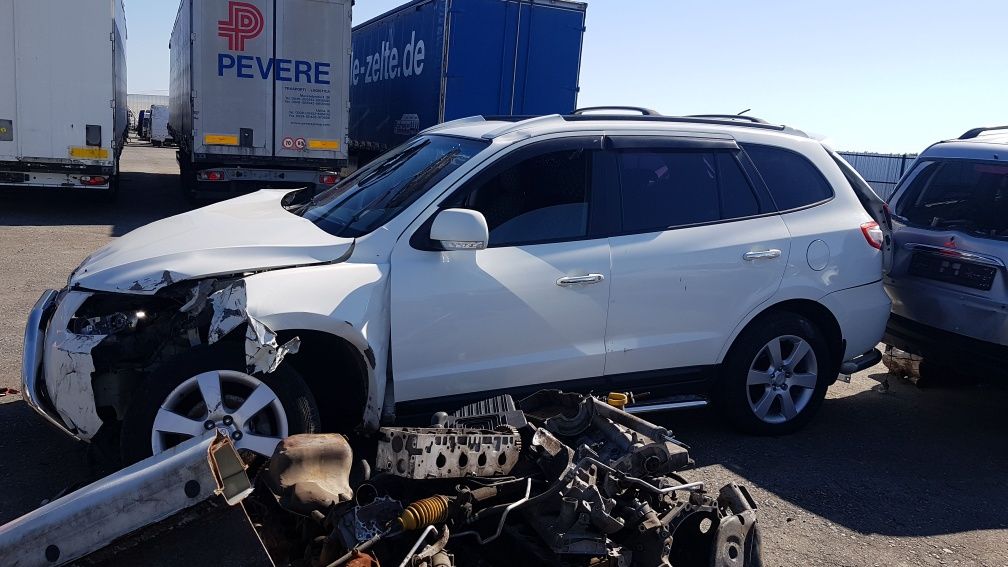 Хюндай Санта фе Hyundai Santa fe 2.7 2008 на запчасти.