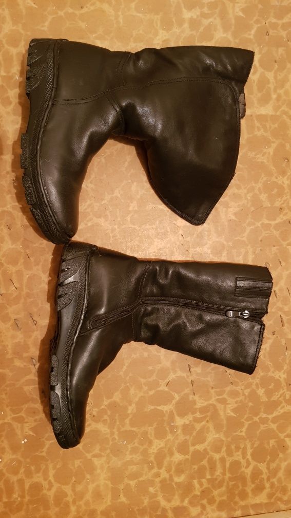 Женские зимние на меху сапоги