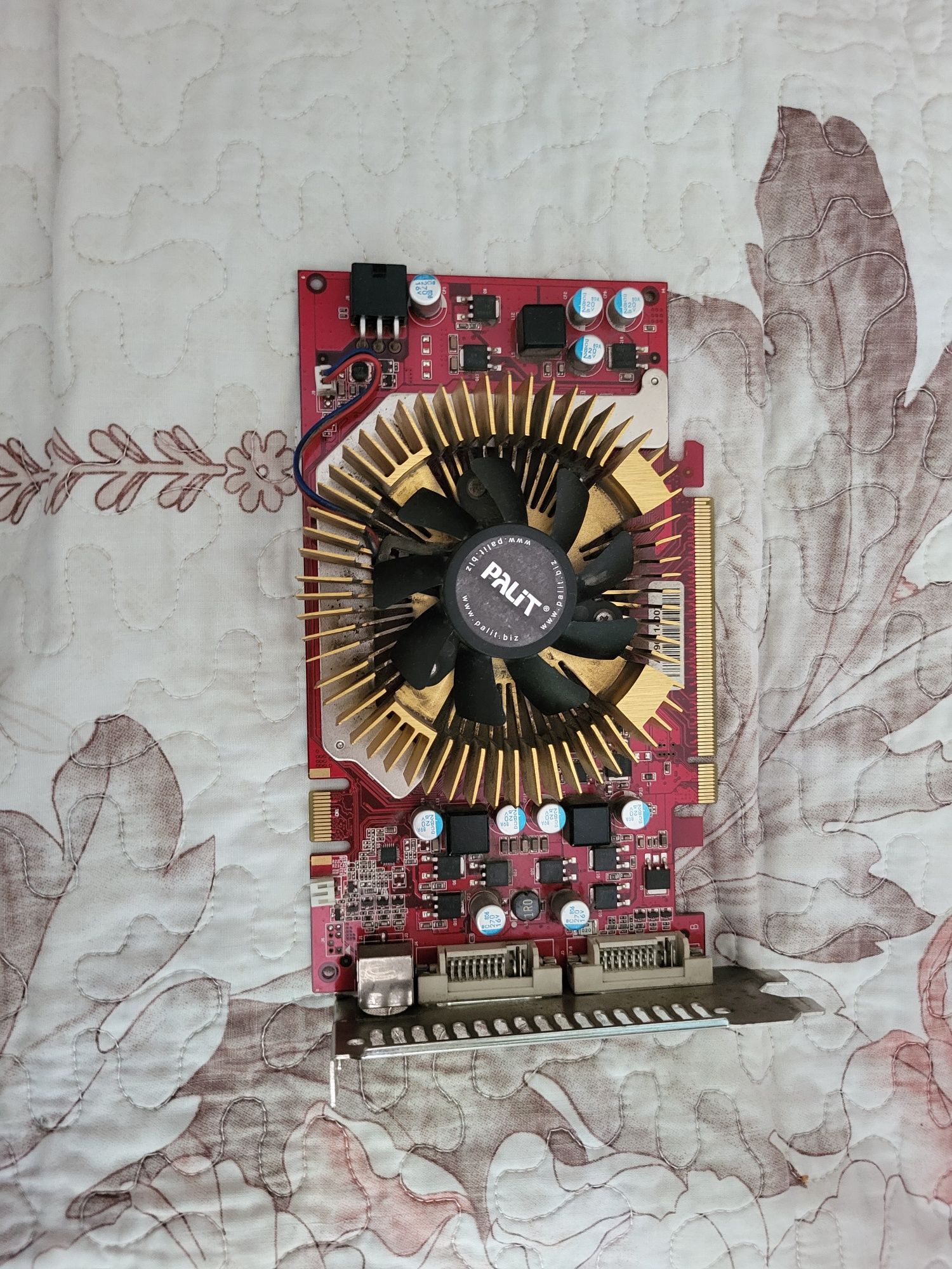 GT 8900 видеокарта