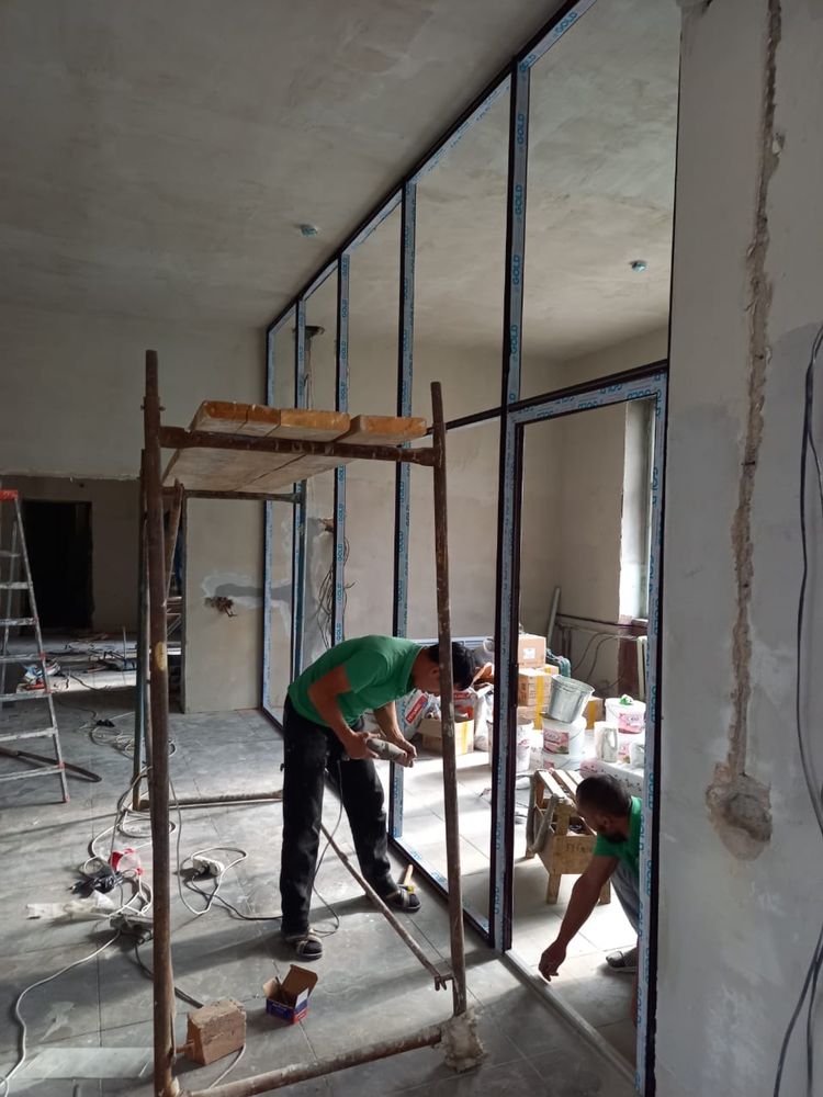 Пластиковые окна двери Алмата перегородки балконы форточки скидки