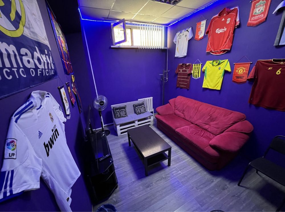 Продается Playstation Club Space