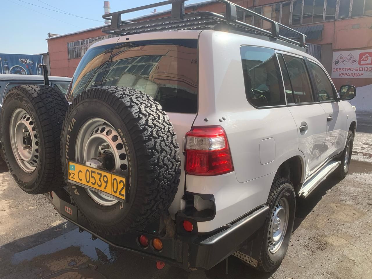 Продается Land Cruiser 200.