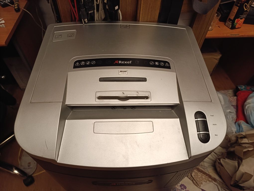 Шреддер Rexel Mercury RLX20 для крупного офиса
