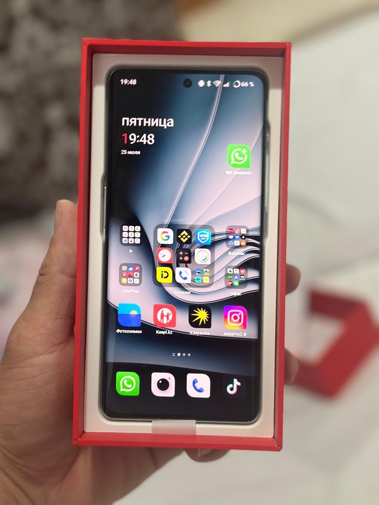 One plus 11 R 256