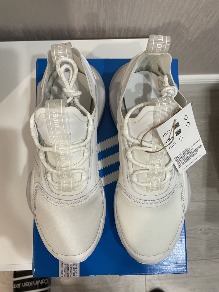 Кроссовки Adidas NMD V3 оригинал