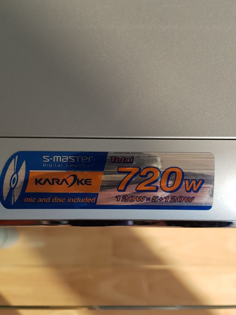 Продам DVD player караоке музыкальный центр