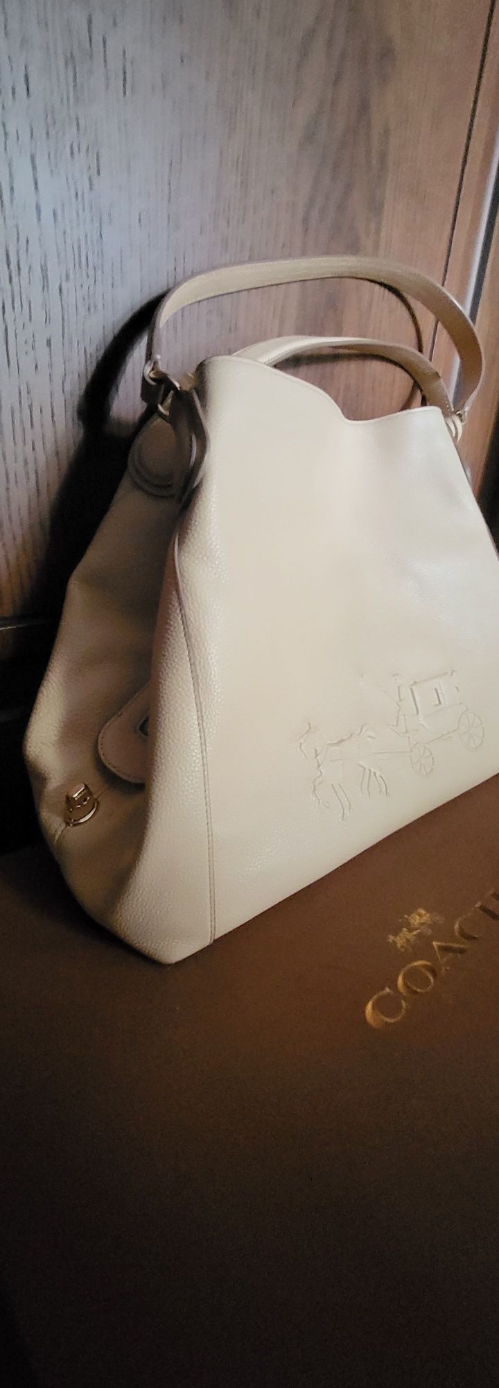 Сумка натуральная кожа COACH NEW YORK нежно-светло-персиков. цвет 30×4