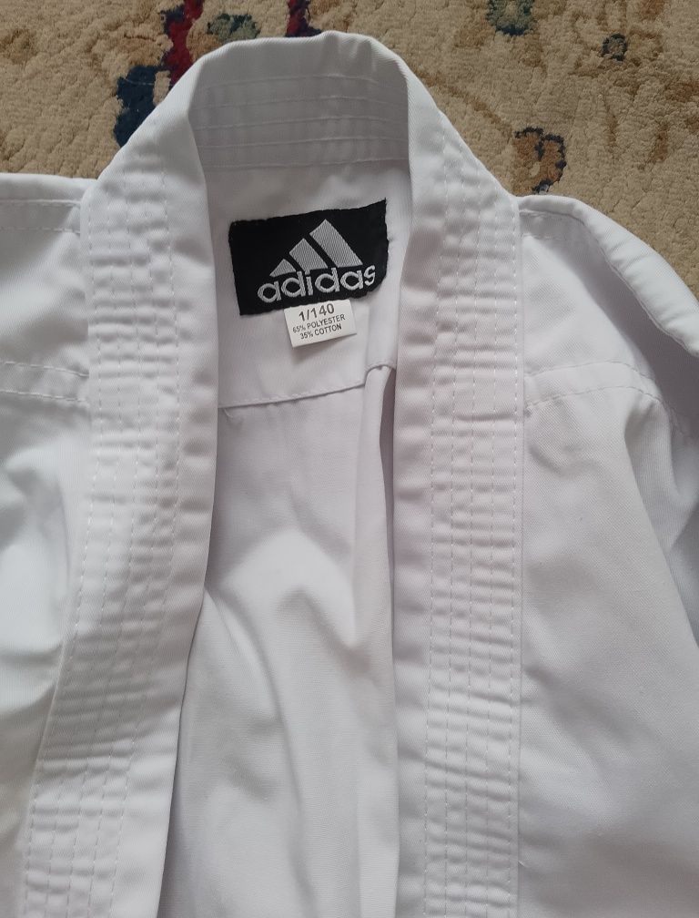 Кимоно Карате продам.