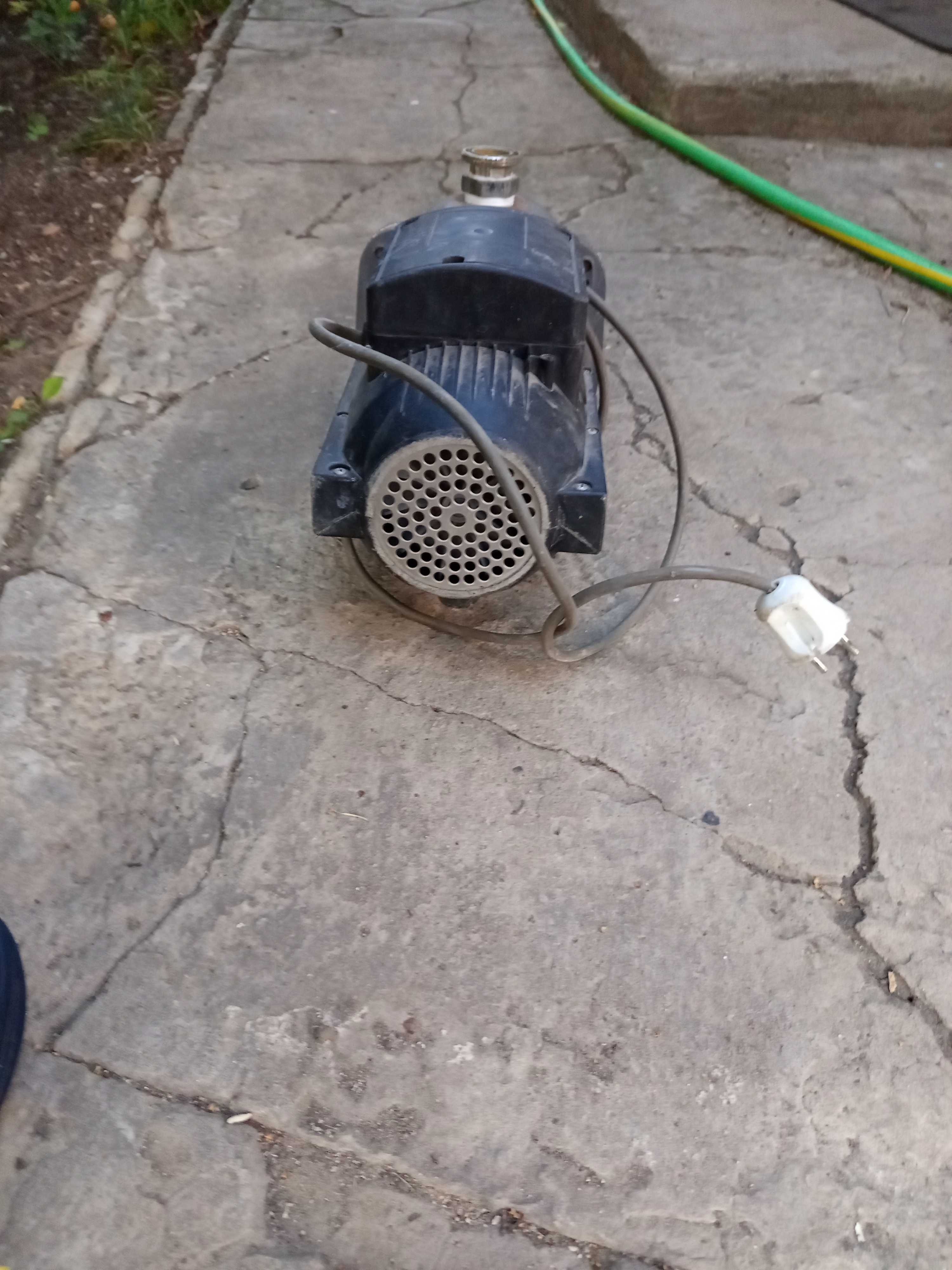 Насос для воды GRUNDFOS
